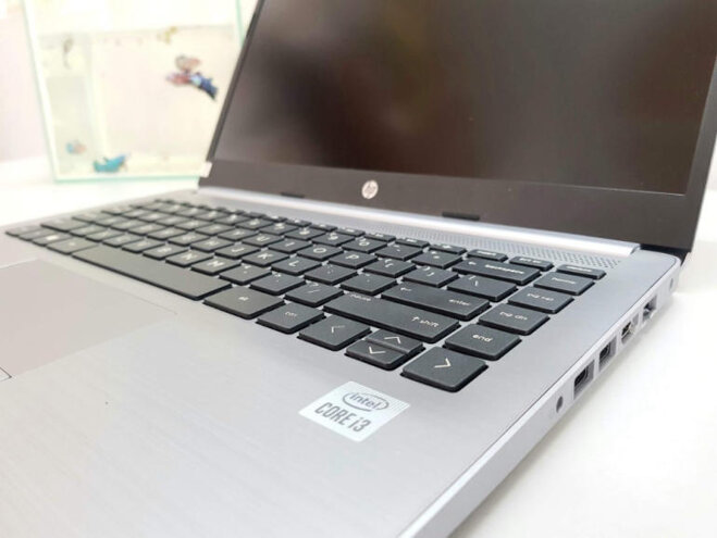 HP 240 G8