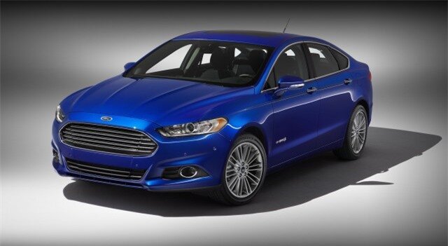 Ford Fusion Hybrid 2012 nằm trong phân khúc xe ô tô cũ giá 500 triệu