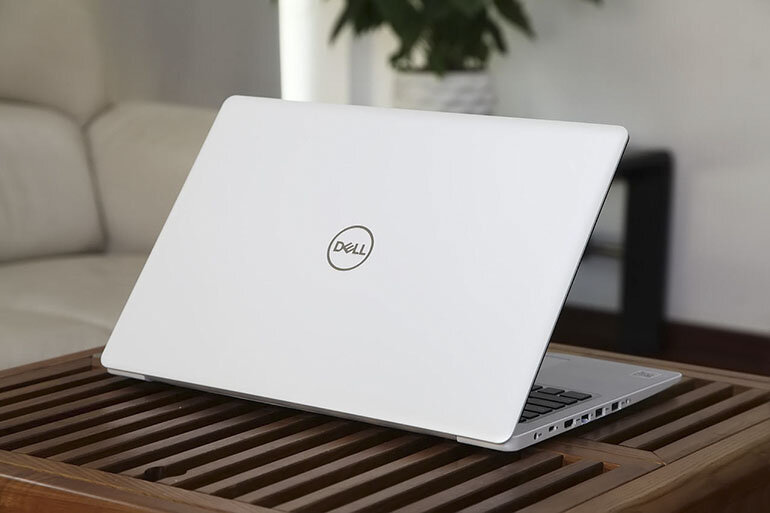 Máy tính - laptop Dell Inspiron 5570 mặt ngoài sang trọng, bên trong chứ sức mạnh như những chiếc Macbook ari
