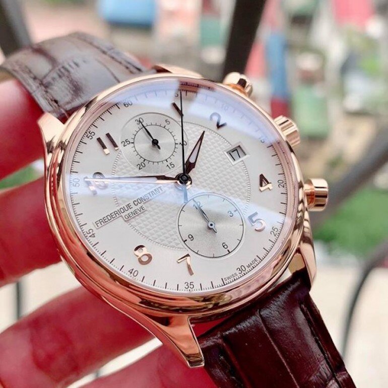 Đồng hồ Frederique Constant FC-393RM5B4 - hoài cổ nhưng năng động thể thao