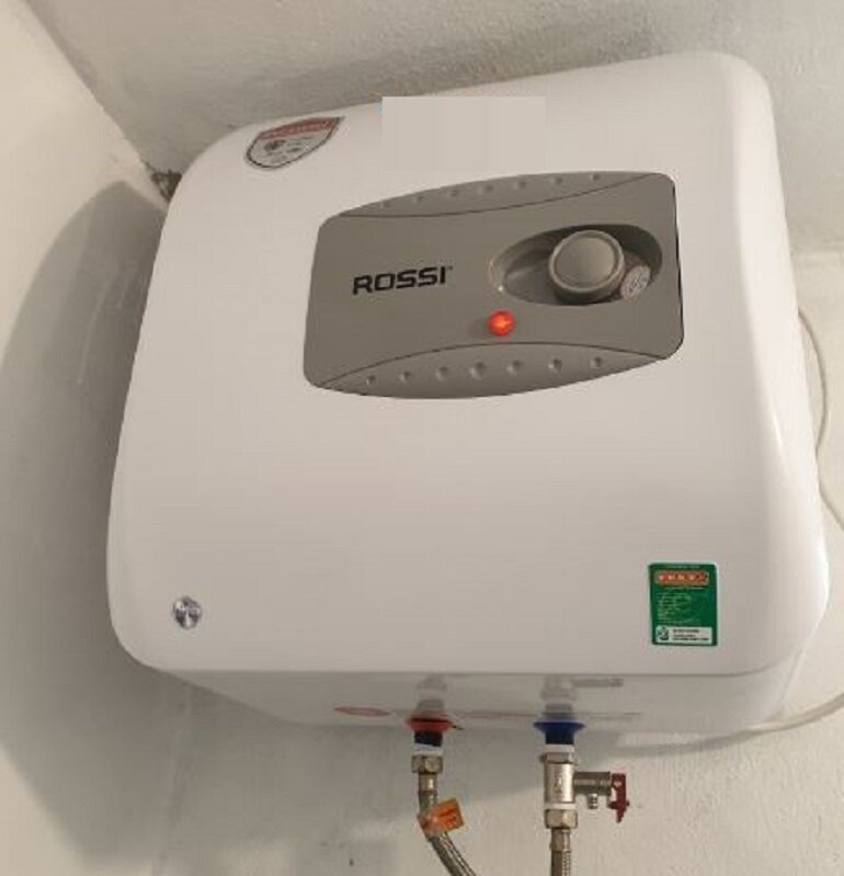 Bỏ túi các lưu ý khi sử dụng bình nóng lạnh gián tiếp Rossi RTI30SQ trong gia đình