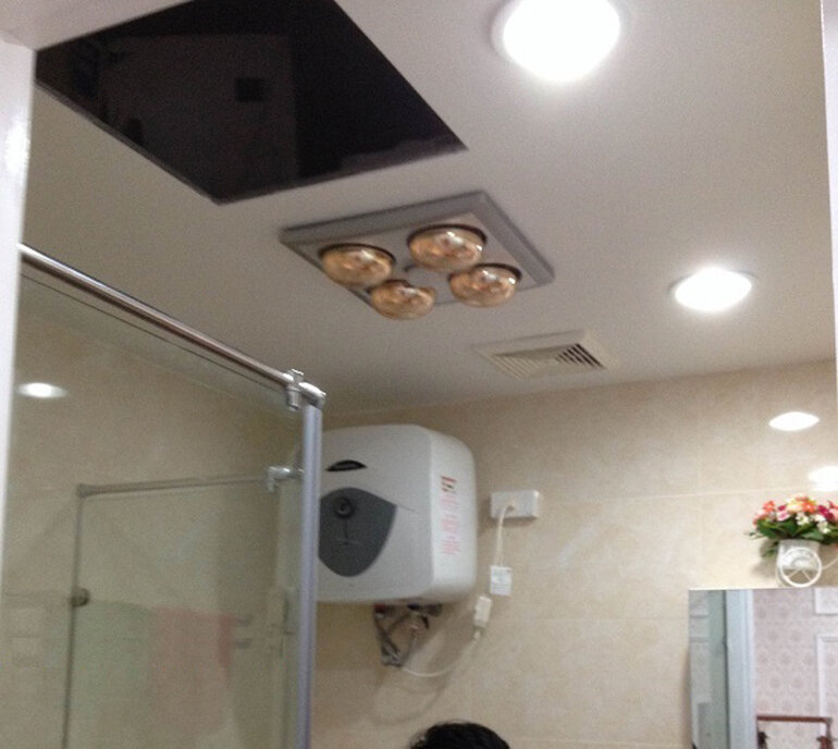 Đèn sưởi nhà tắm âm trần tiết kiệm không gian phòng tắm cho bạn.