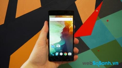 Màn hình trên Oneplus 2 lên 5.5 inch với đọ phân giải fullHD