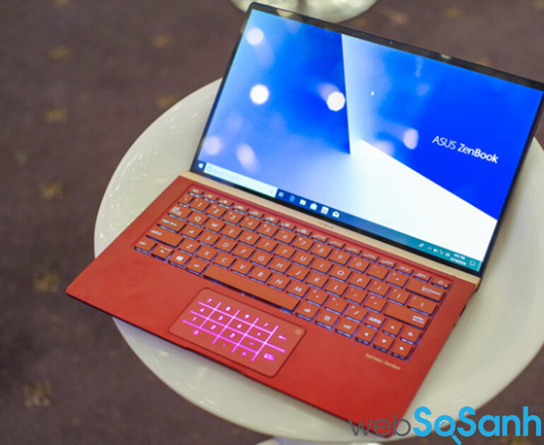 Laptop Asus ZenBook có cấu hình mạnh mẽ