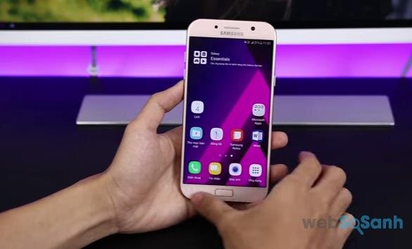 Điện thoại Galaxy A7 (2017)