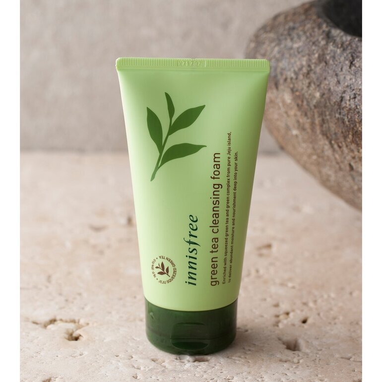 sữa rửa mặt innisfree