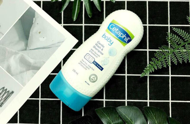 Sữa tắm trị rôm sảy cho bé sơ sinh Cetaphil của Úc - Giá tham khảo: 290.000 vnđ/ chai 230ml