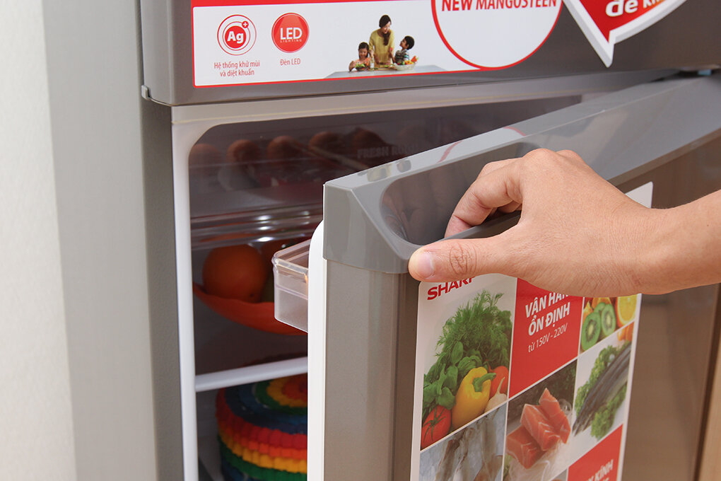 Review tủ lạnh Sharp 165 lít có tốt không, giá bao nhiêu, mua ở đâu? | websosanh.vn