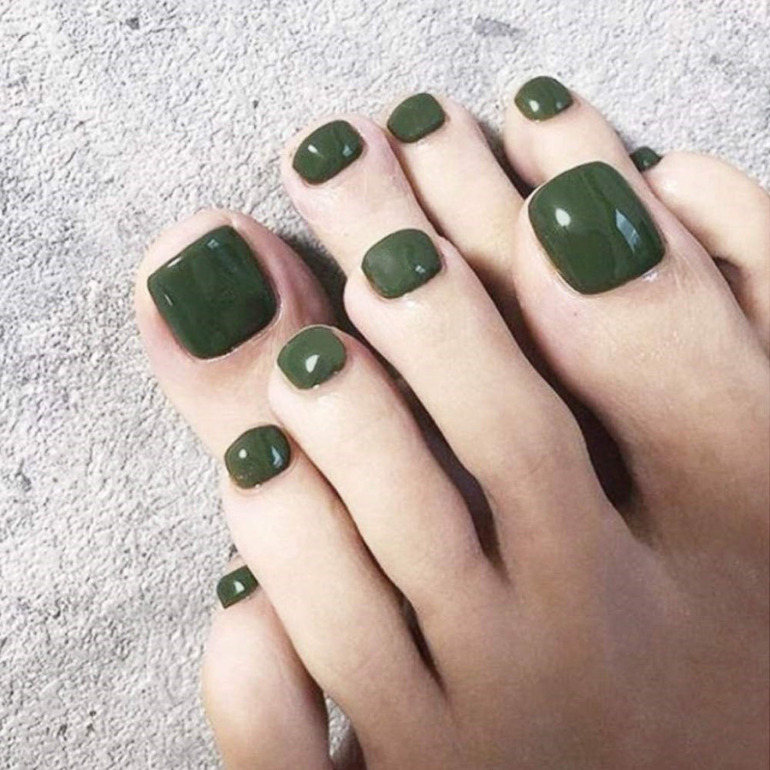 Top 8 sơn móng chân màu xanh lá cây siêu đẹp cho mọi phong cách -  ALONGWALKER