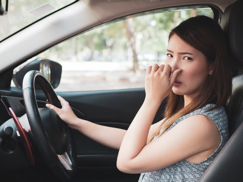 17 cách khử mùi xe ô tô hiệu quả nhanh đơn giản áp dụng liền tay | websosanh.vn