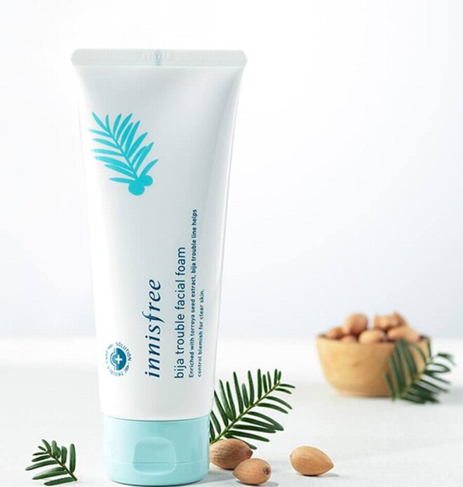 Giá sữa rửa mặt trị mụn Innisfree Bija Anti Trouble Facial Foam bao nhiêu?