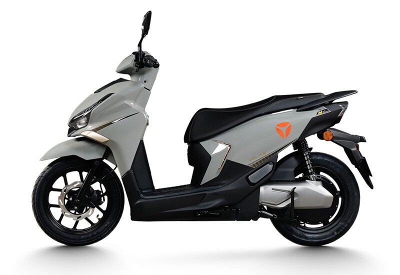 Xe máy điện Yadea đi gần 200 km/lần sạc, thiết kế 