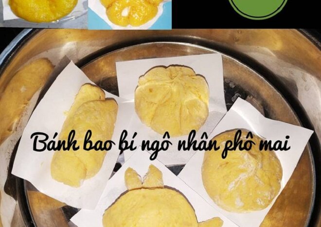 Bánh bao bí đỏ nhân phô mai