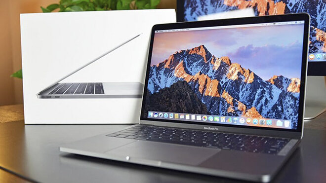 [Tư vấn} Chọn mua Macbook 13 inch hay Macbook 15 inch trong năm 2018