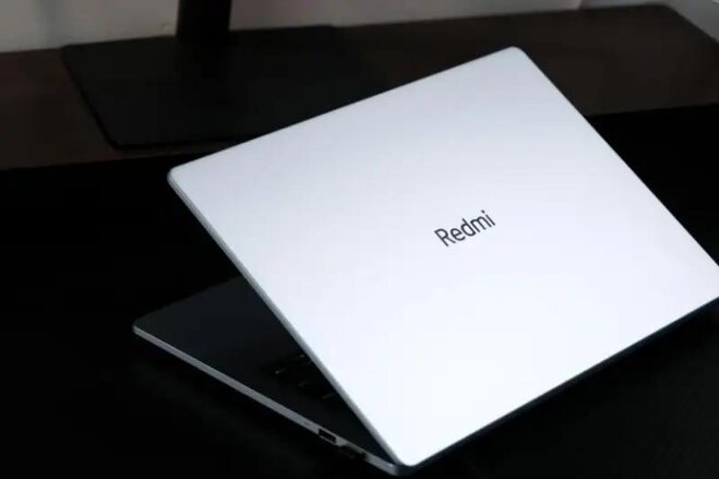 Đánh giá Xiaomi Redmi Book Pro 14 2024: Laptop Core Ultra với thời lượng pin vô song!