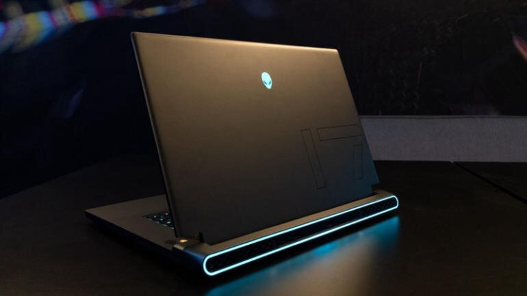 laptop dell alienware 17