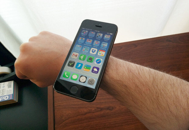 iWatch không thể đầy đủ chức năng như iPhone hoặc iPad.