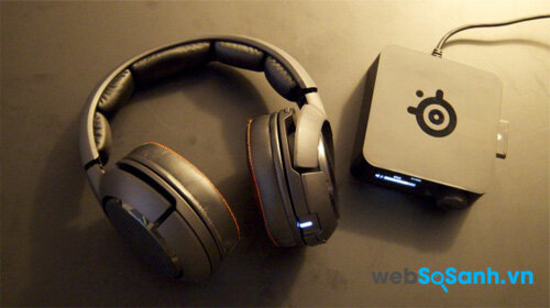 Chiếc tai nghe SteelSeries H