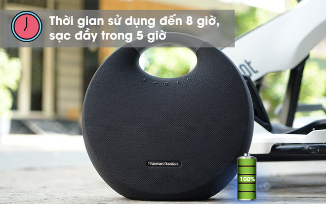 Loa Harman kardon Onyx Studio 6 được trang bị loại pin Lithium-ion 3.300mAh có dung lượng lớn