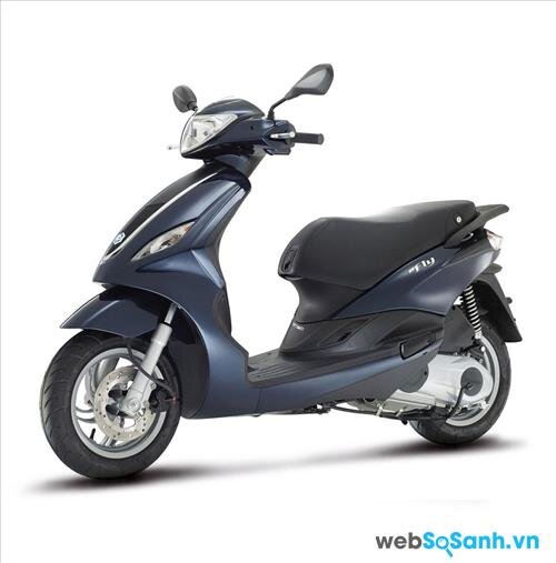 Piaggio Fly lại thích hợp cho các bạn trẻ