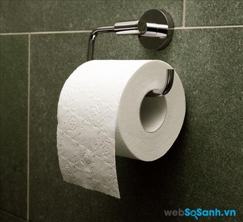 Việc sử dụng giấy vệ sinh để lau miệng, lau tay là hết sức bẩn