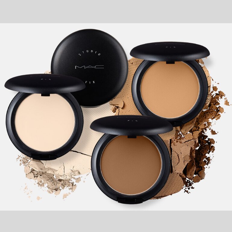 MAC foundation has good coverage and oil control ability