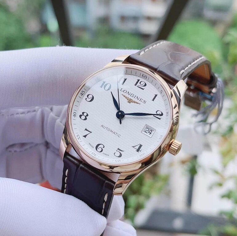 Sự sang trọng đẳng cấp của Longines L2.518.8.78.3 thể hiện rõ nét