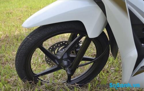 Honda Wave RSX sử dụng bánh vành đúc Honda Wave RSX sử dụng bánh vành đúc
