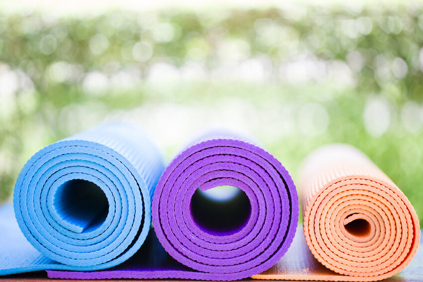 Lựa chọn loại thảm yoga phù hợp với nhu cầu và với kích thước cơ thể