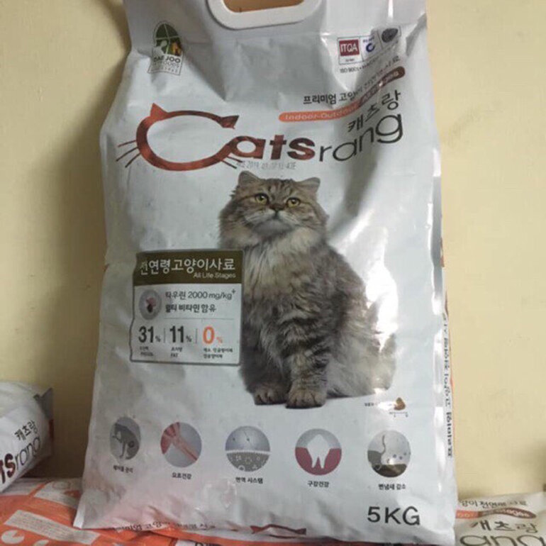 Thức ăn Catsrang cho mèo có thành phần đa dạng và đảm bảo an toàn thực phẩm