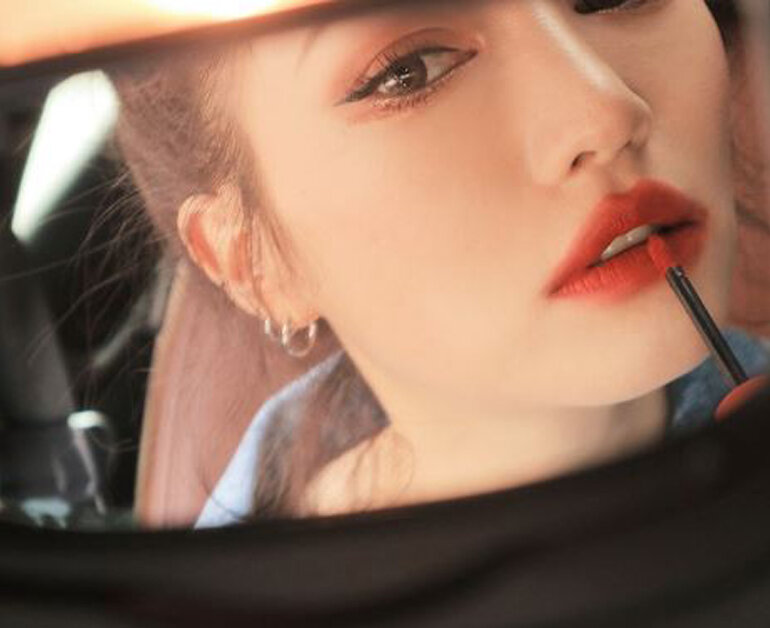 Review son 3CE Soft Lip Lacquer về xuất xứ, thiết kế, chất son