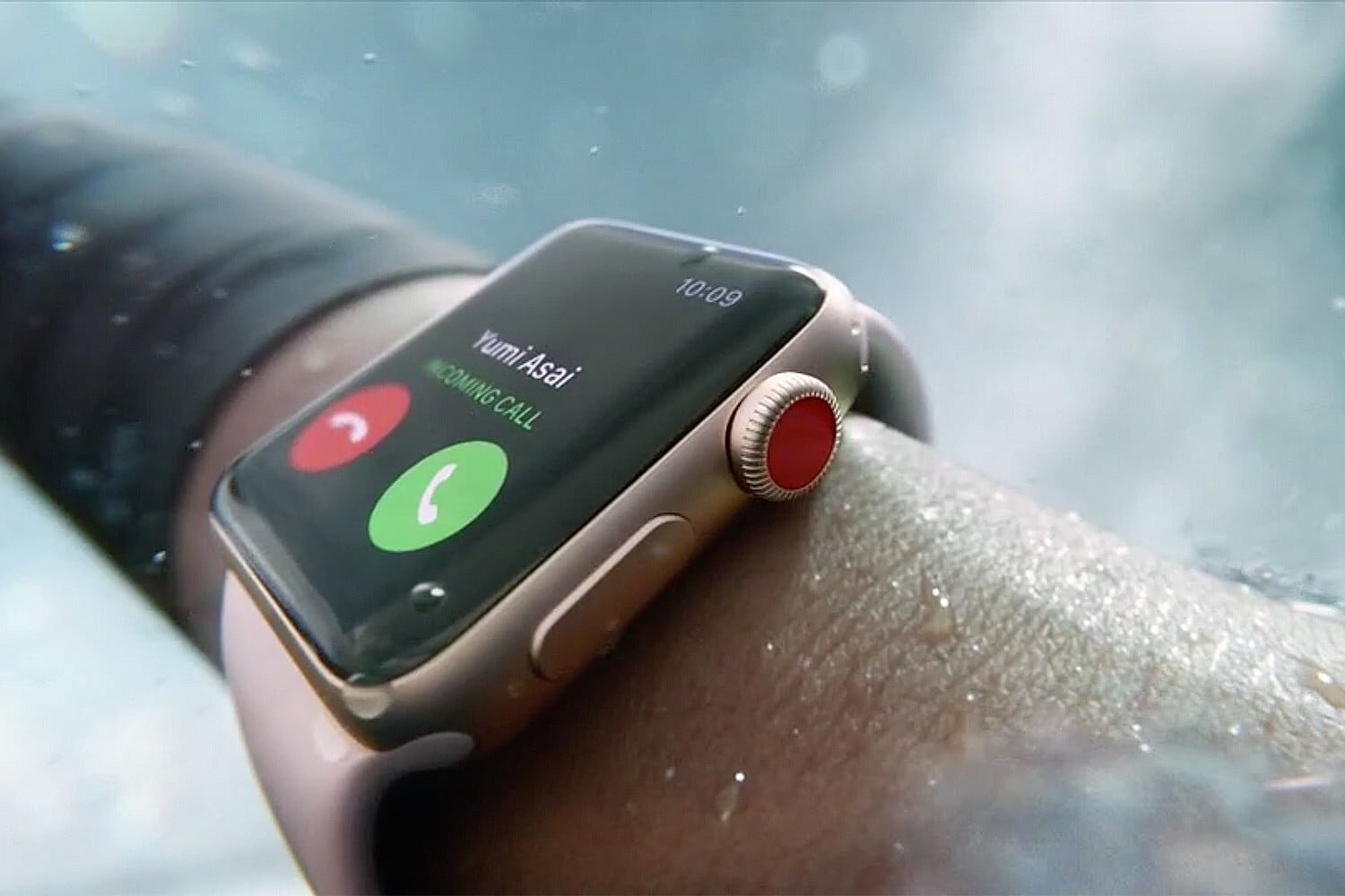 Đồng hồ thông minh của Apple có khả năng chống thấm nước 