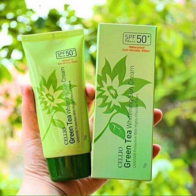 Kem chống nắng Cellio Green Tea Whitening Sun Cream SPF50 PA+++ (màu xanh)