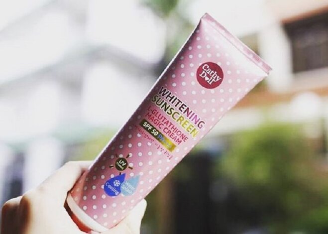 Kem chống nắng Karmart Cathy Doll Whitening Body Sunscreen