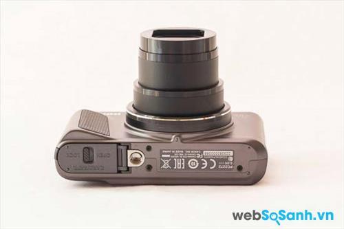 một ưu điểm Canon SX720 HS nữa là sự khéo léo trong thiết kế với phần tay cầm bằng cao su nhô cao giúp chống trượt đem lại khả năng thao tác linh hoạt và chắc chắn hơn.