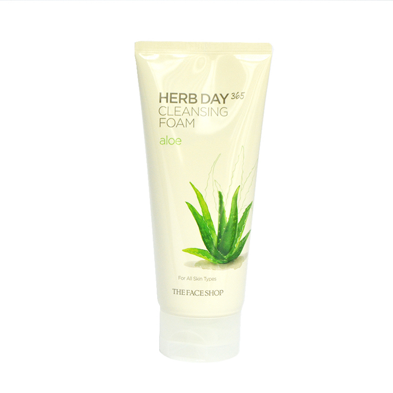 Sữa rửa mặt Herb Day 365 Aloe Cleansing Foam