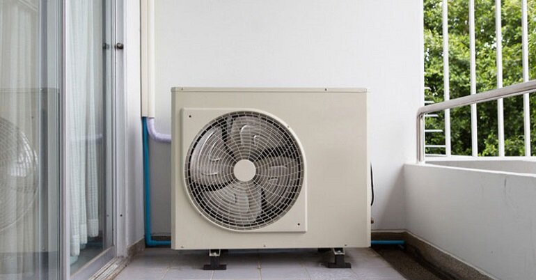 Điều hòa Daikin nháy đèn vàng