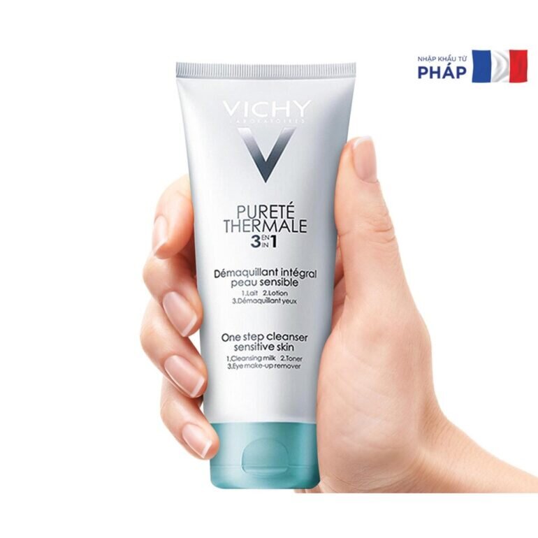 Sữa rửa mặt Vichy 3 in 1 Purete Thermale One Step Cleanser - Giá tham khảo: 287.000 vnđ/ chai dung tích 100ml