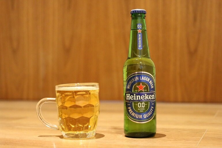 Vẻ bề ngoài của bia không cồn Heineken 0.0