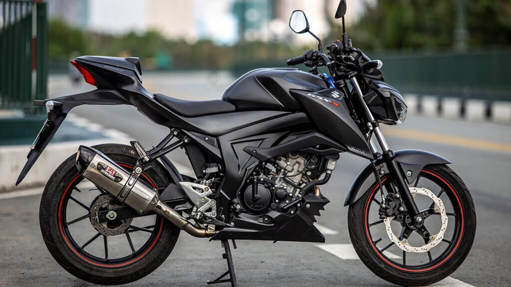 so sánh xe Suzuki GSX-S150 với Yamaha TFX 150