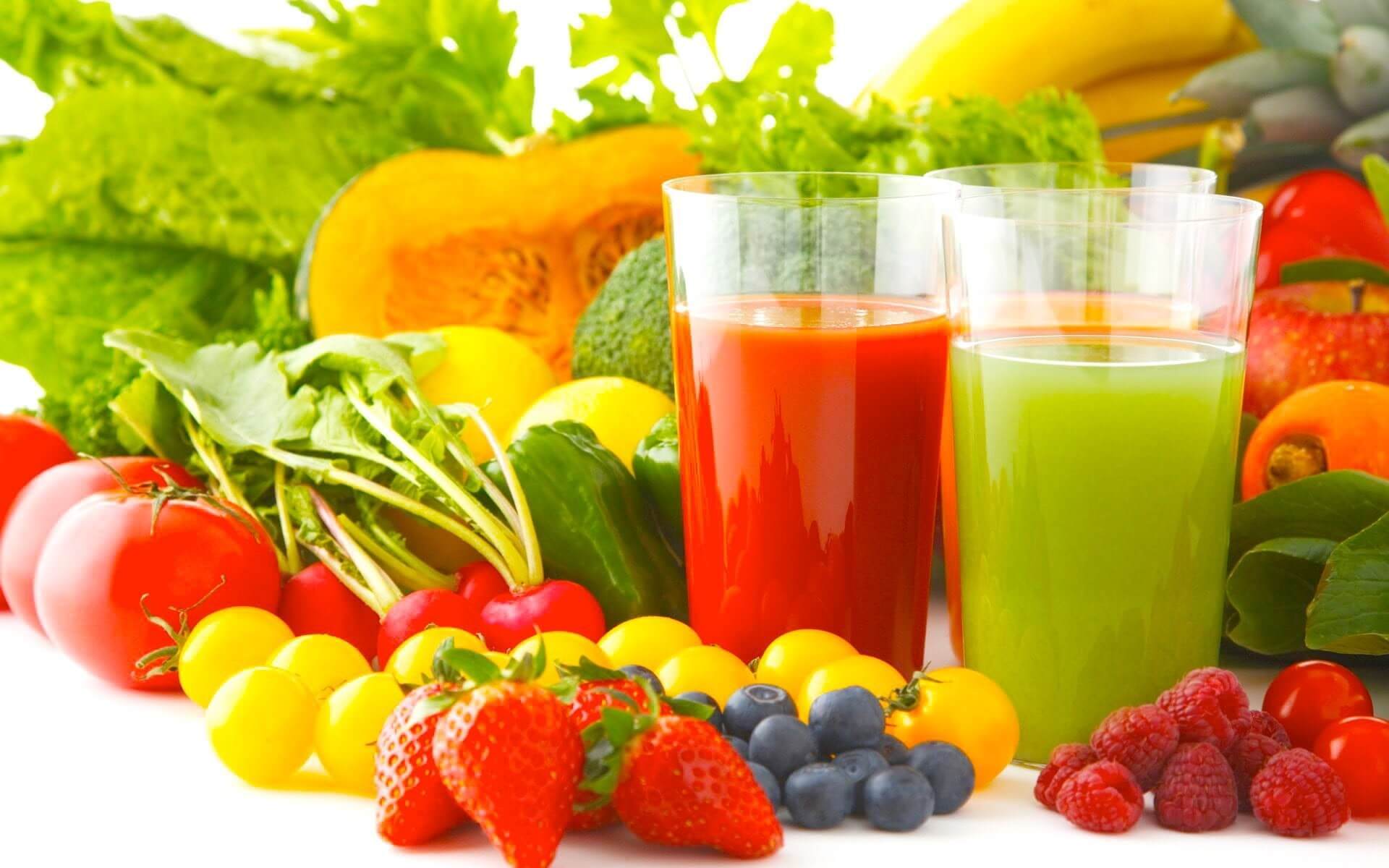 Thêm trái cây và rau quả để cung cấp vitamin và chất xơ cho em bé