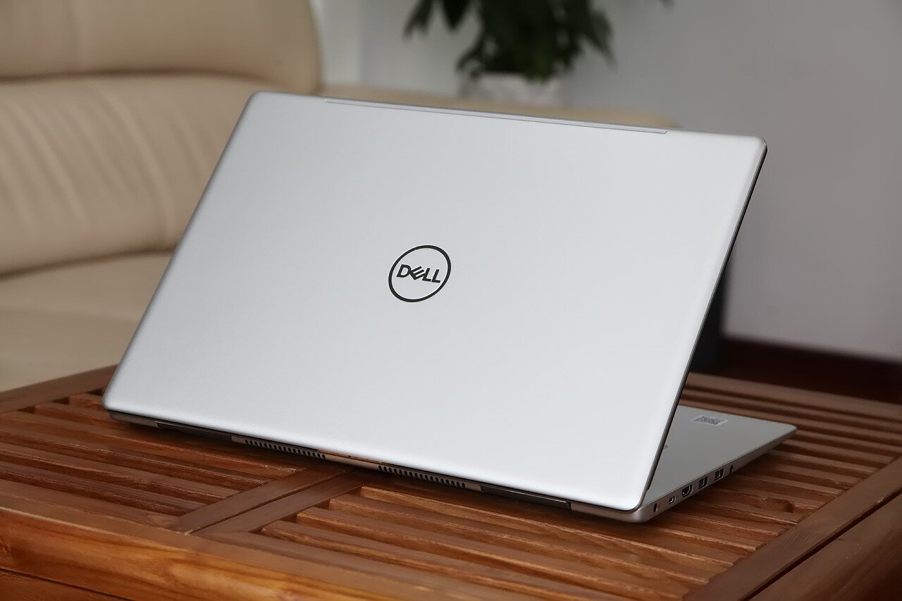 Laptop Dell Inspiron 7570 N5I5102OW