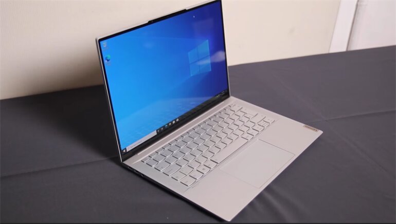 Laptop Lenovo Yoga Slim 7 Carbon