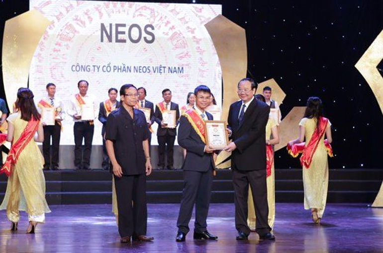 Neos Vietnam vinh dự nhận giải TOP 10 thương hiệu ưa chuộng do người tiêu dùng bình chọn năm 2018