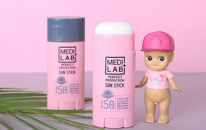 A’Pieu Power Block Tone Up Sun Stick - Giá tham khảo: 215.000VNĐ