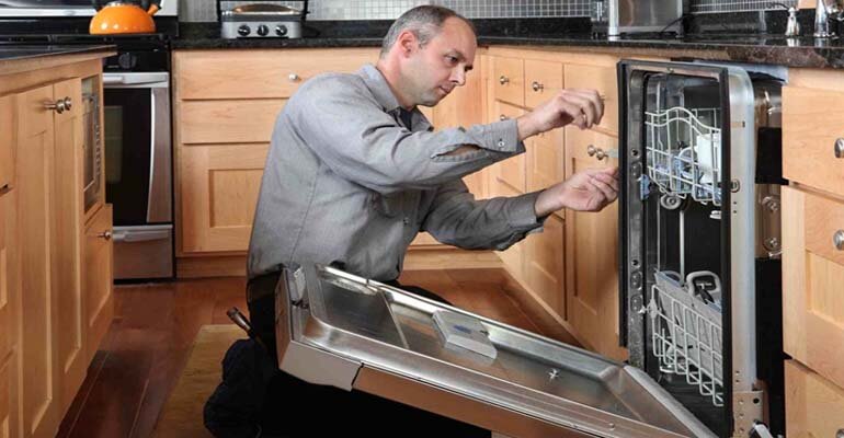 7 bước cài đặt máy rửa bát đơn giản Máy rửa bát Bosch âm tủ
