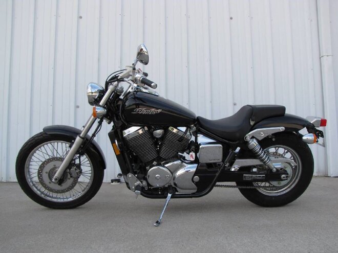 Honda Shadow Spirit 750 C2 yên thấp phù hợp với nữ giới