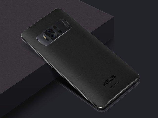 Asus Zenfone AR có phần khung làm bằng kim loại phủ da, tránh tình trạng vuột khỏi tay trong khi sử dụng