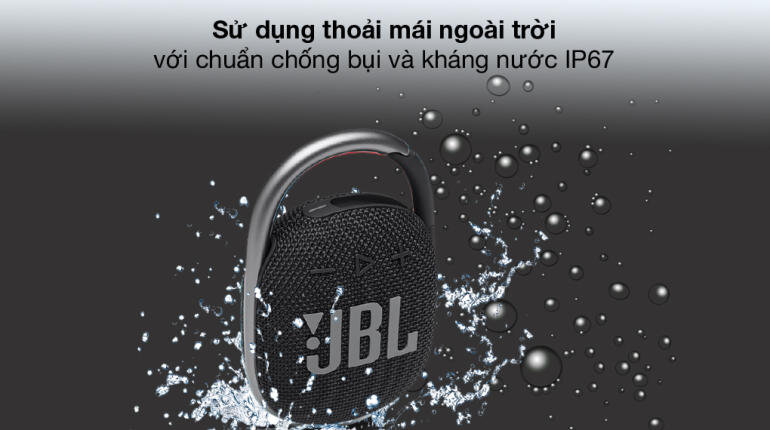 JBL đã trang bị cho chiếc loa Clip 4 Bluetooth của mình khả năng chống bụi và kháng nước chuẩn IP67