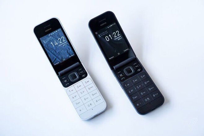 đánh giá nokia 2720 flip 2019